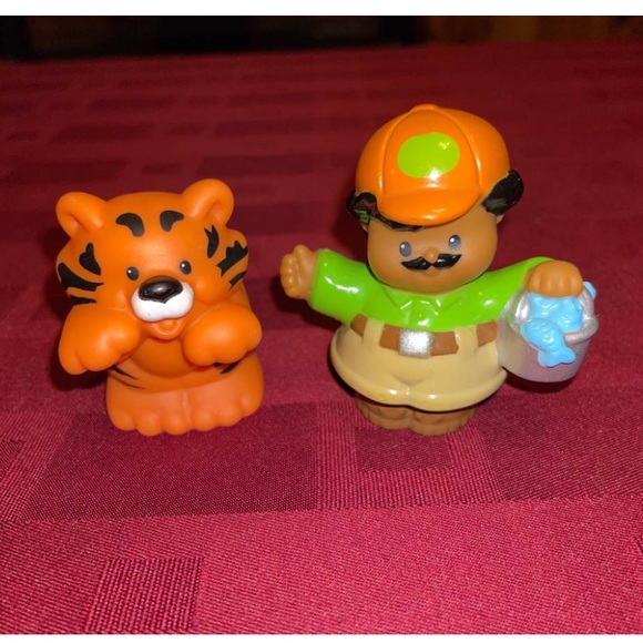 Fisher Price Little People 3-pc. Safari Train - Picture 11 of 16